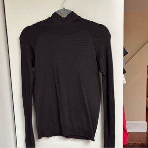 Lululemon Black thin hoodie ribbed